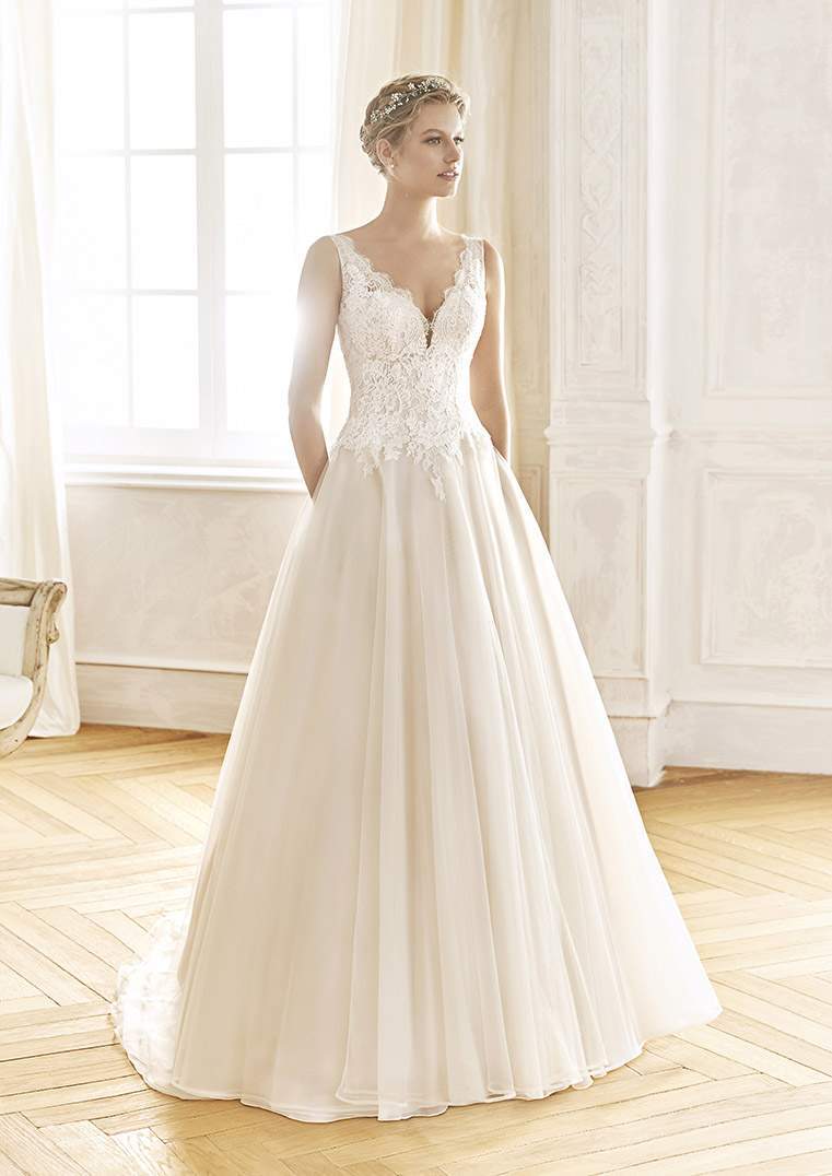 Collezione Sposa · L'Atelier Via Gombe 31 Thiene Vicenza