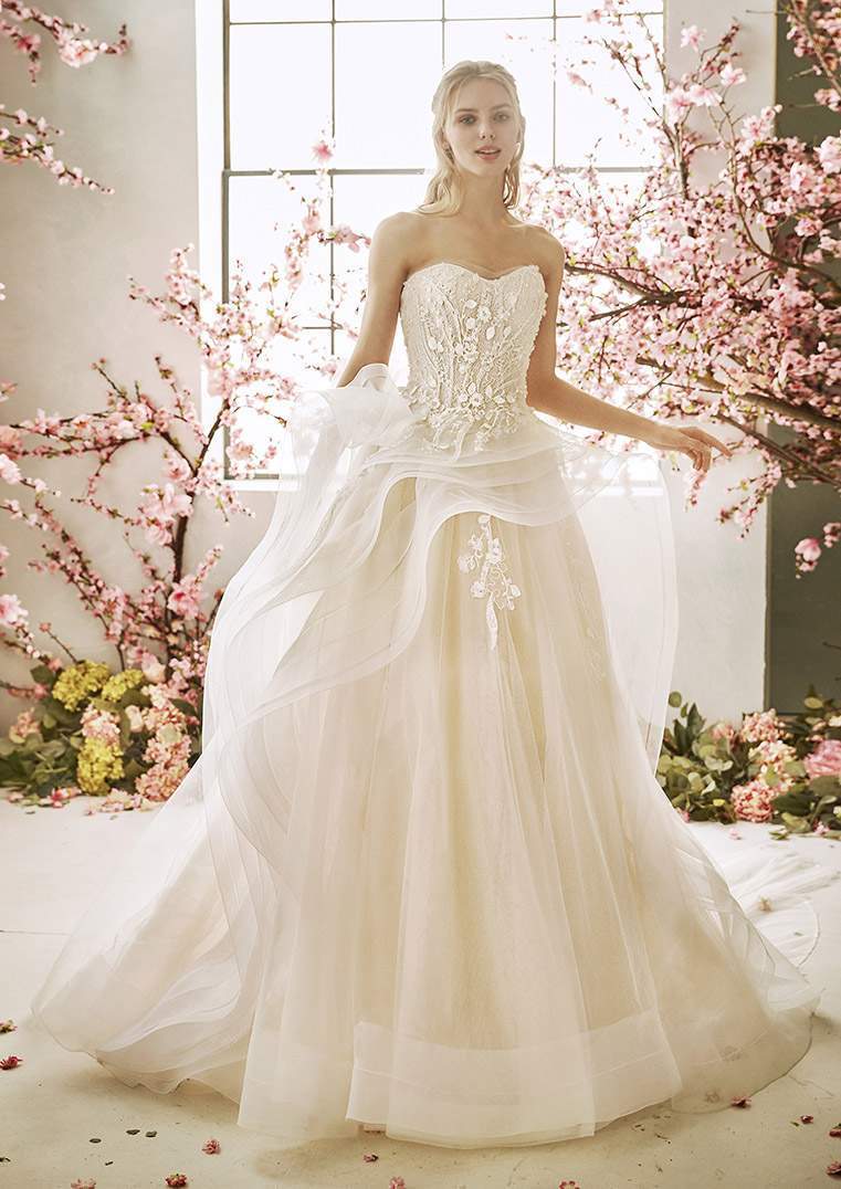 Collezione Sposa · L'Atelier Via Gombe 31 Thiene Vicenza