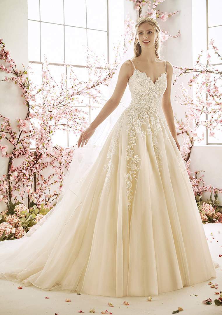 Collezione Sposa · L'Atelier Via Gombe 31 Thiene Vicenza