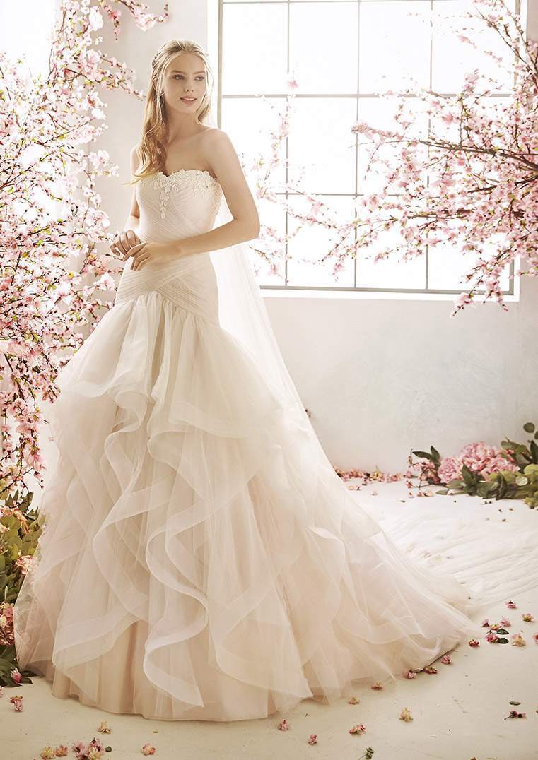 Collezione Sposa · L'Atelier Via Gombe 31 Thiene Vicenza